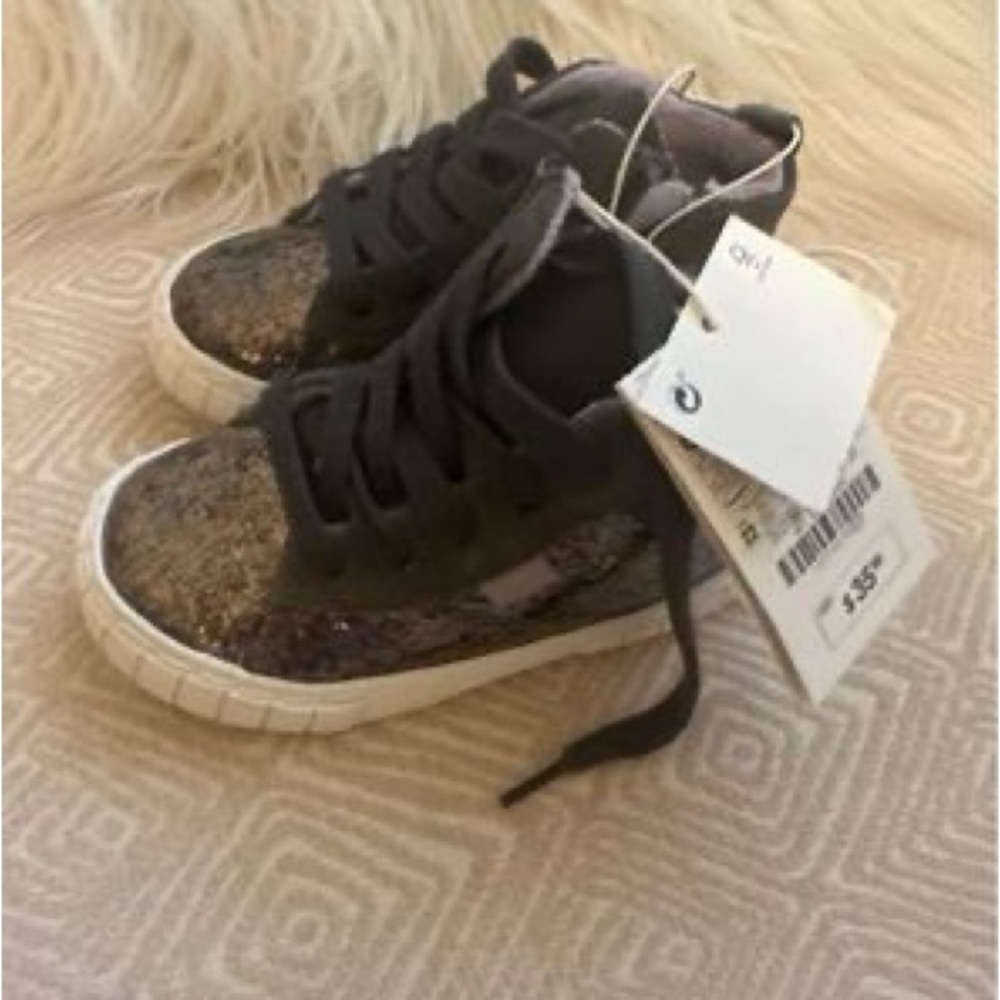 NWT Adorable Zara toddler baby girl boots US 6 sparkly and comfortable